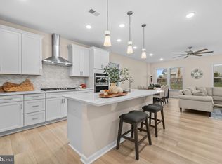 6266 Zinnia Ln, Haymarket, VA