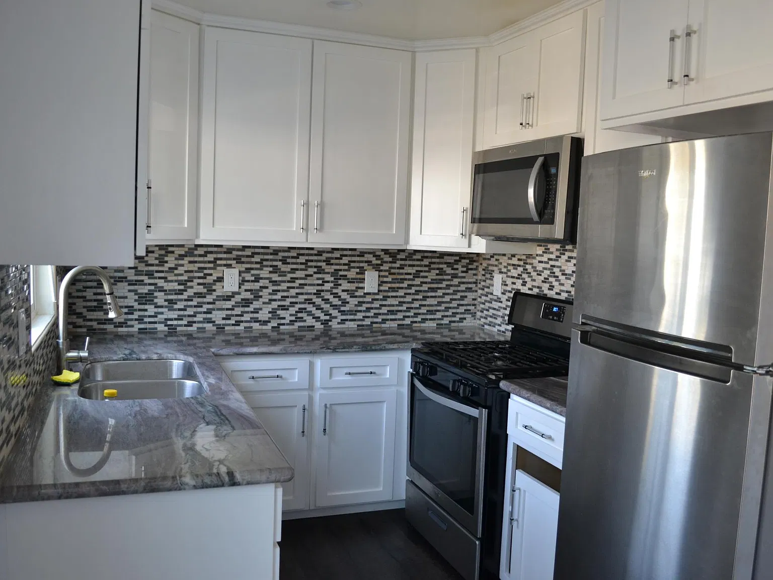 1 bed, 600 sqft, $2,120 — Photo 4