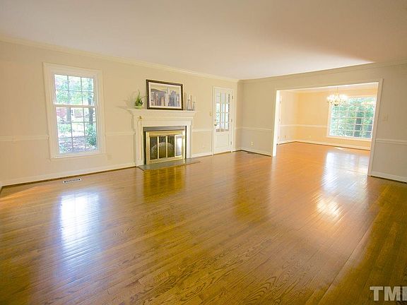 3rd image of 3900 Wentworth Dr
