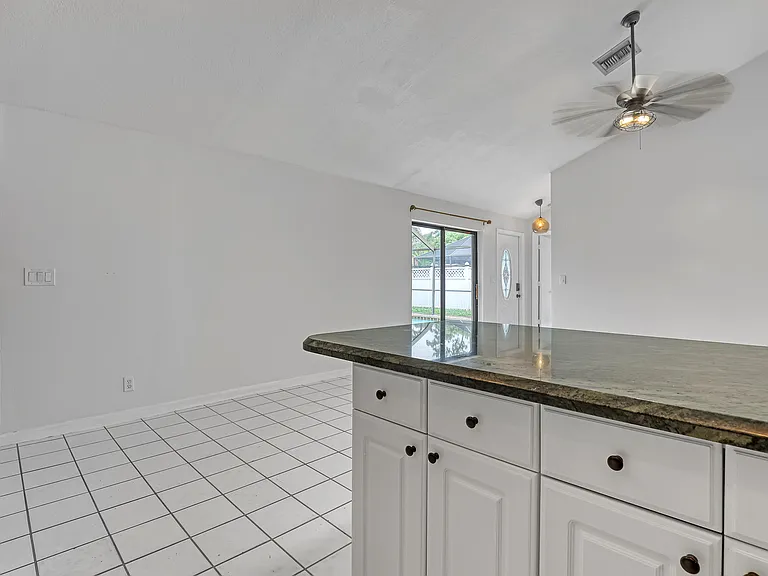1279 Periwinkle Pl — Photo 14