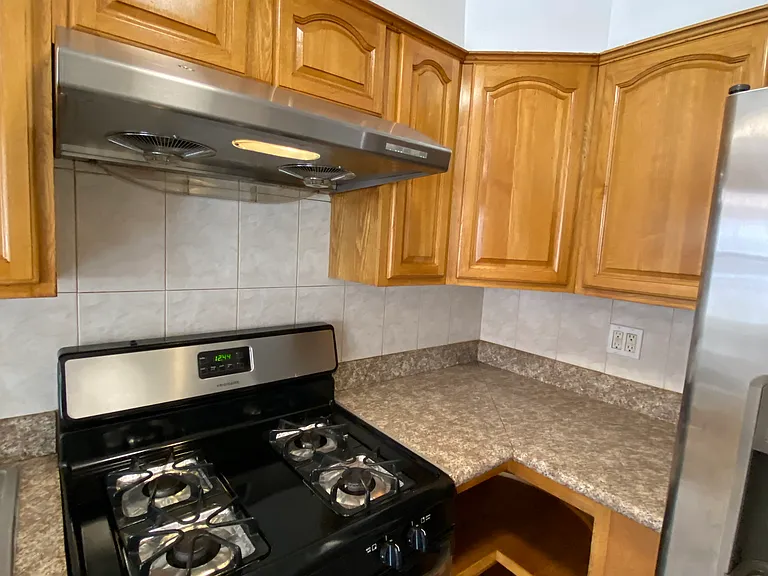 8732 Ditman St — Photo 6