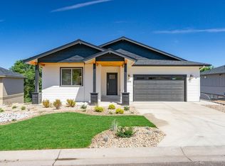 2346 SW Valleyview Dr, Redmond, OR 97756