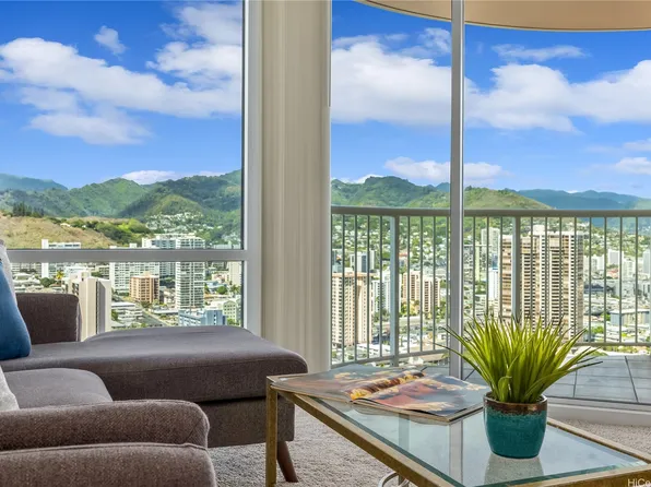 801 S King St APT 3809, Honolulu, HI 96813