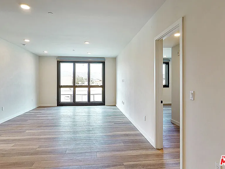 1070 S Bedford St #205 — Photo 6