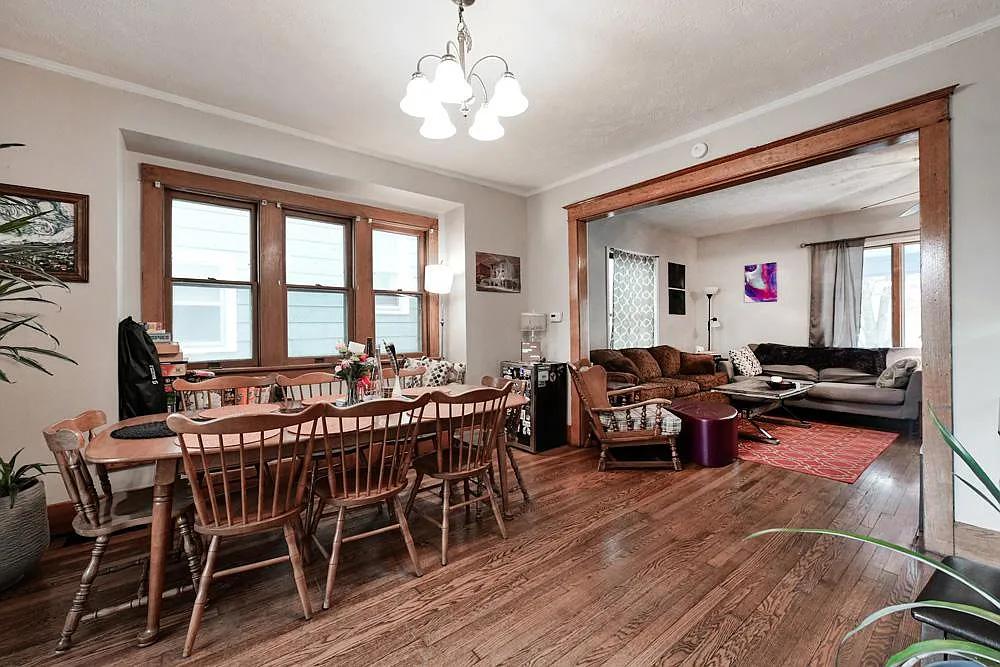 Building Photo - 319 N 31st St