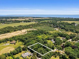 188 Manor Ln, Riverhead, NY 11901