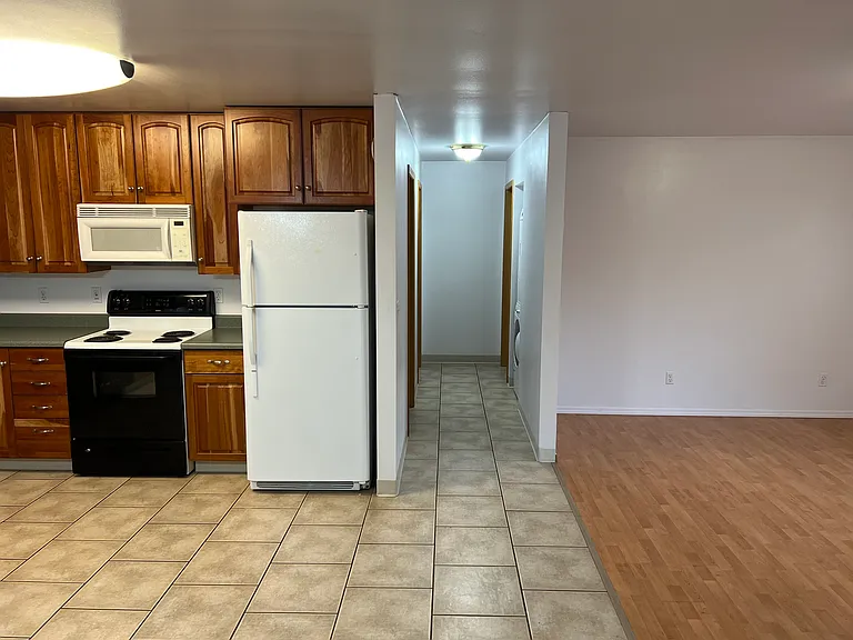 2121 Free Wright Ln #8 — Photo 4