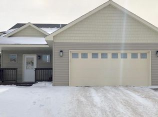 1968 Longview Dr, Detroit Lakes, MN 56501
