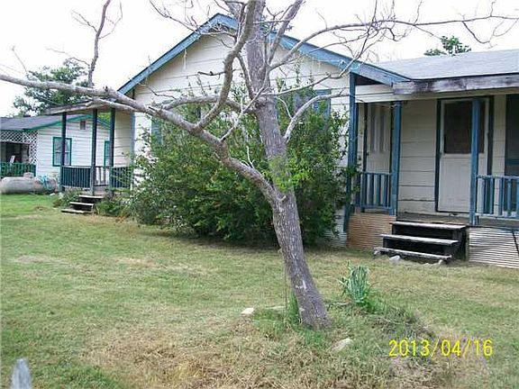 3rd image of 172 Lone Star Cir