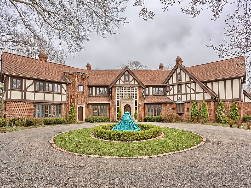 1001 N State St, Monticello, IL 61856 Zillow