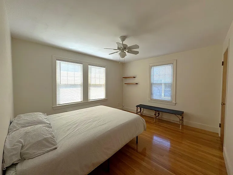 15 Grove St #2 — Photo 5