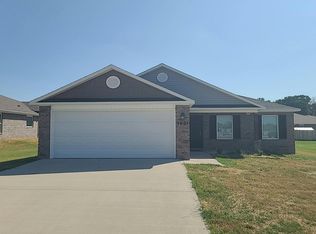 3601 N J R Martin Dr, Siloam Springs, AR 72761