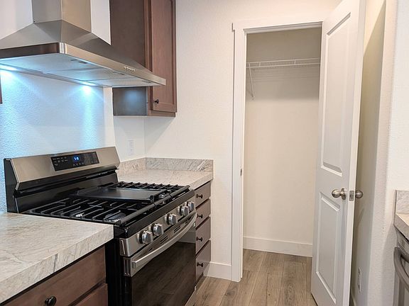 5th image of 400 Sulphur Bank Dr #39