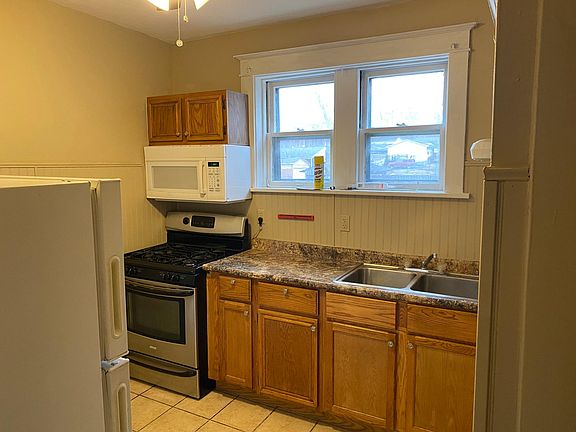 5th image of 3947 Tholozan Ave #A