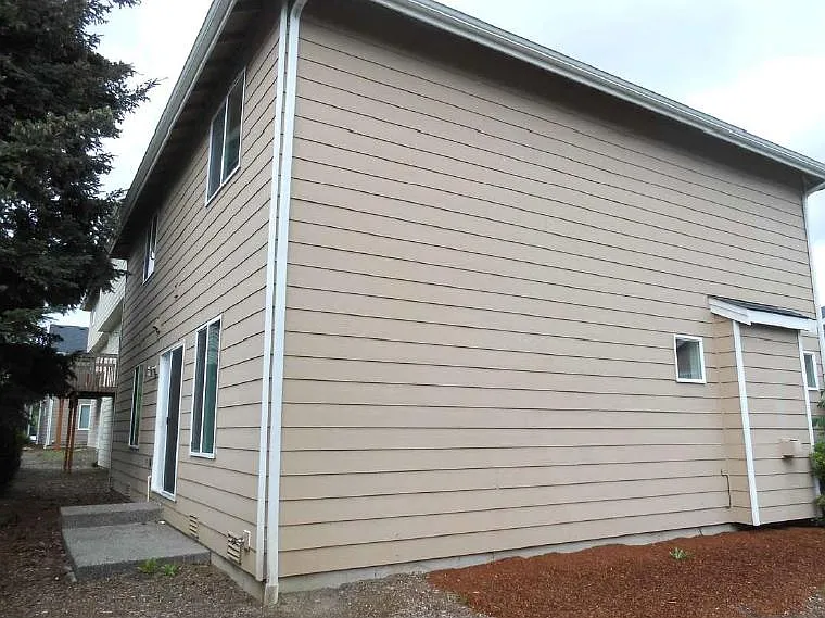 1724 98th Pl SW — Photo 3