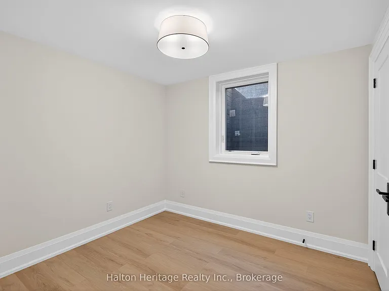 148 Herald Ave — Photo 41