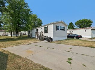 100 Crimson Dr, Reedsburg, WI 53959