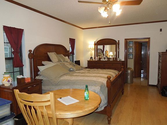 Master Bed with Private Bath Downstairs