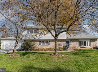 417 Orchard Ln, Mechanicsburg, PA 17055