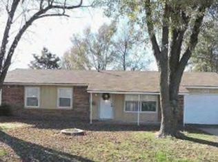 1508 S Grant Ave, Wagoner, OK 74467