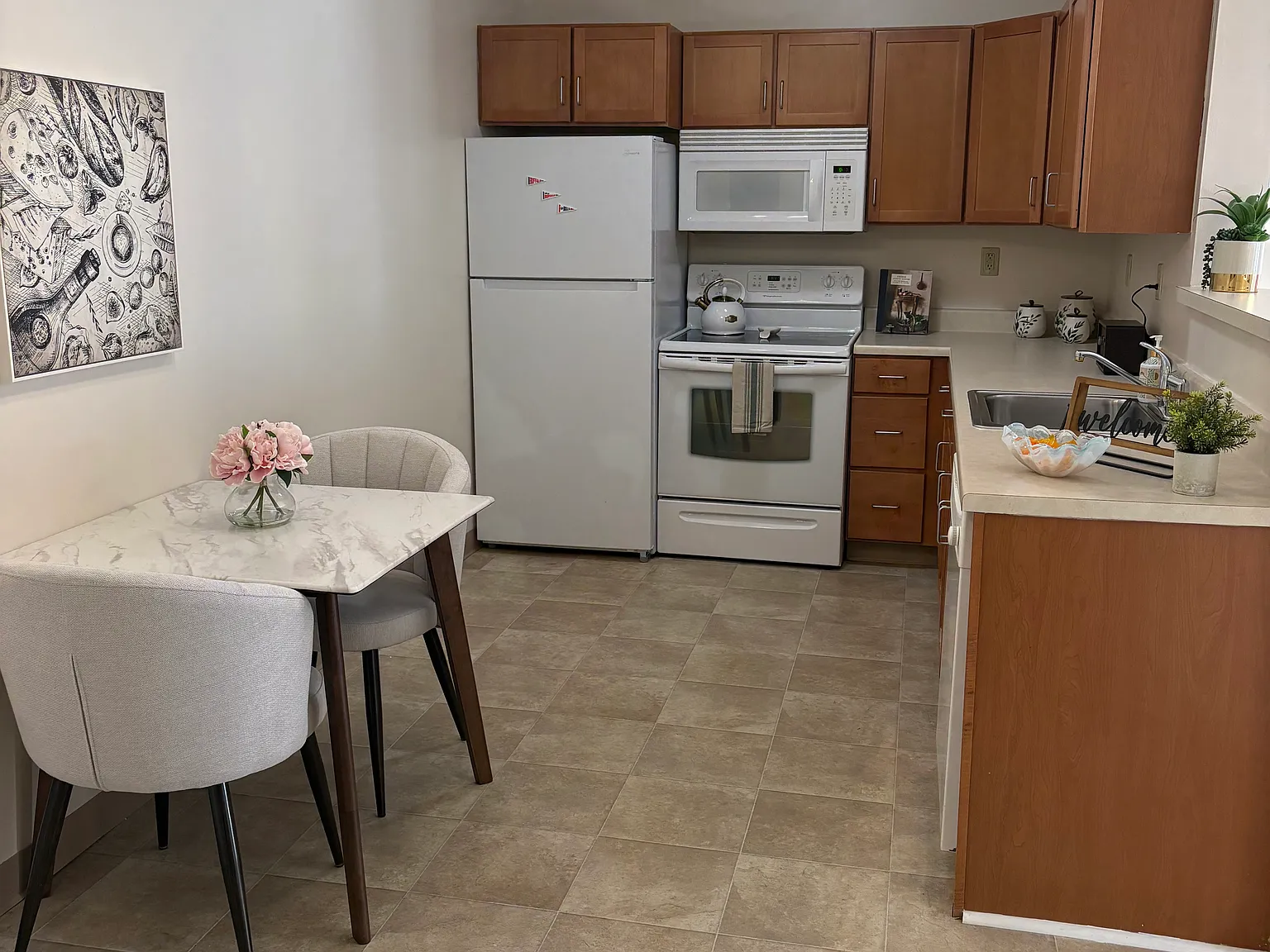 Crestmount Square Senior Apartments — Photo 4