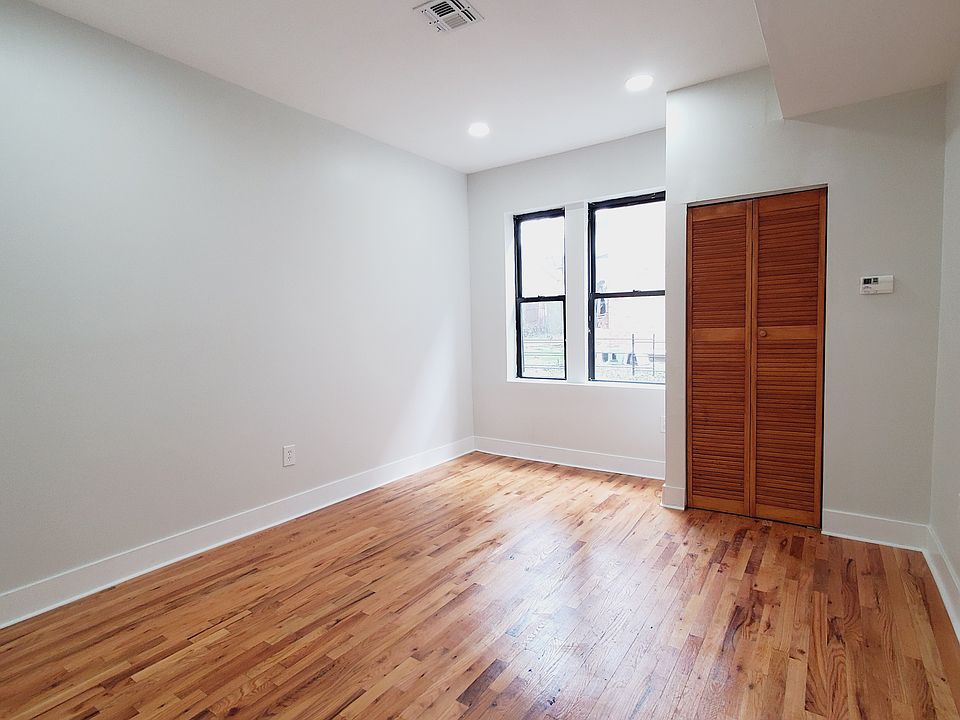 2nd image of 162 Bergen Ave APT 1C
