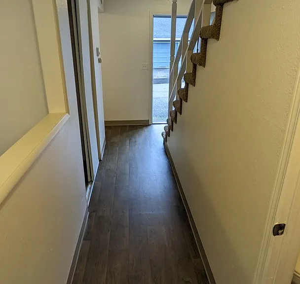 Royal Crest Townhomes — Photo 114