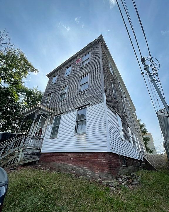 2nd image of 2 Columbia St