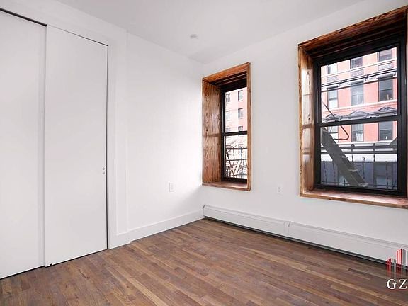 3rd image of 334 E 105th St #2J