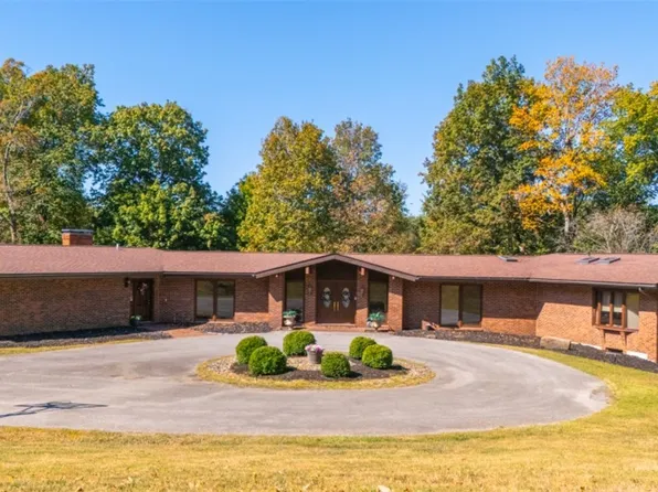 67210 Country Club Rd, Saint Clairsville, OH 43950