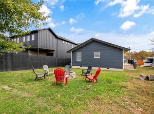 1213 Fillmore St, Bentonville, AR 72712