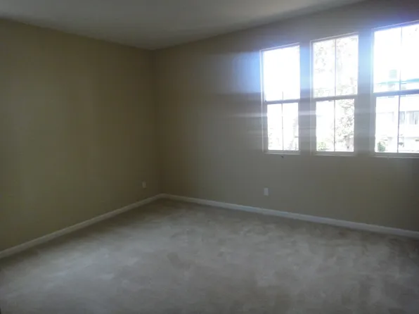 367 B St, Hayward, CA 94541