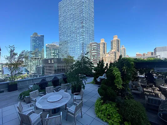 Rented by River2River Realty | media 10