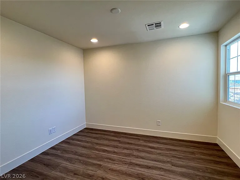 1421 Jules Ln — Photo 22