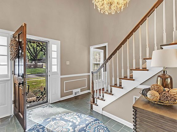 3rd image of 2748 Breenwood Ln