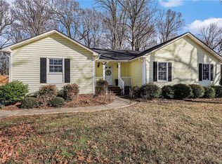 1901 Dorsett St, Burlington, NC 27215