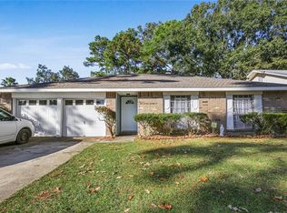 415 Ridgewood Dr, Mandeville, LA 70471