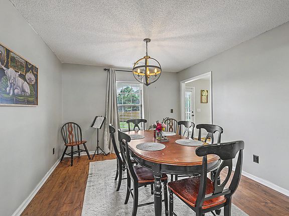 4th image of 300 Dunning Rd