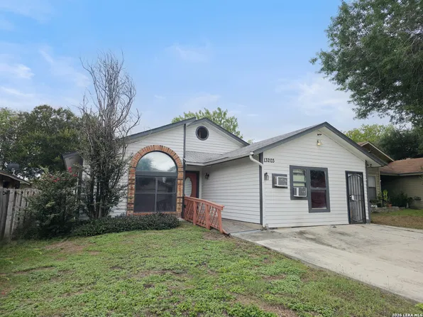 13203 Larkplace Dr, San Antonio, TX 78233