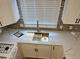 697 Union Ave FLOOR 2, Providence, RI 02909