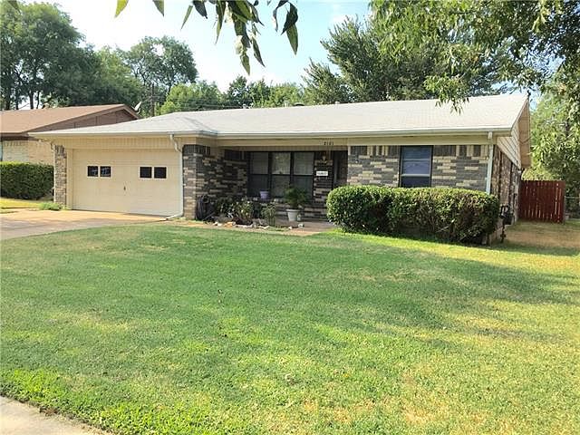 1st image of 2101 Vickie Dr