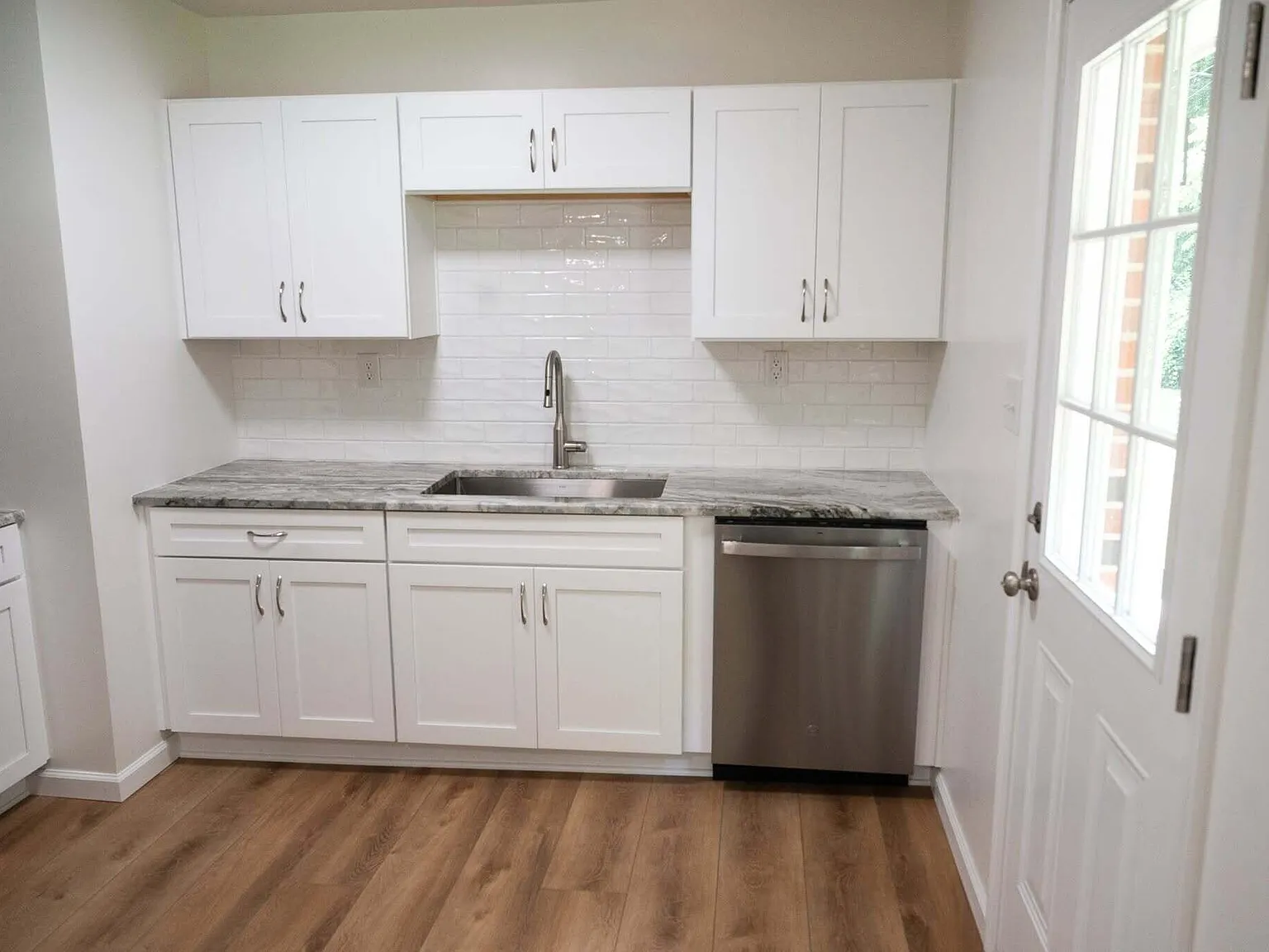 3 bed, 1.5 bath, 1092 sqft, $1,400 — Photo 4