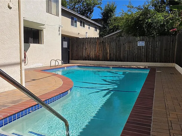 5255 Bellingham Ave — Photo 22