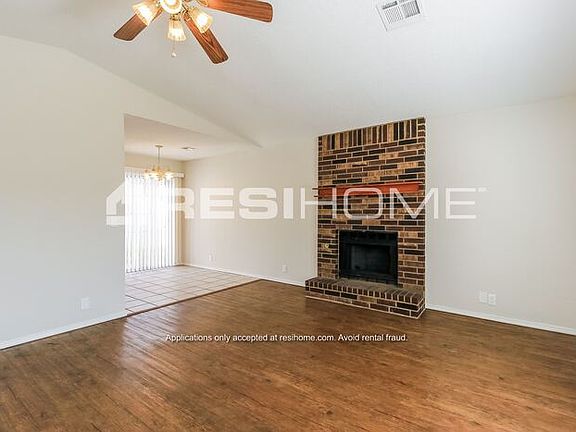 5th image of 420 Manner Park Ave