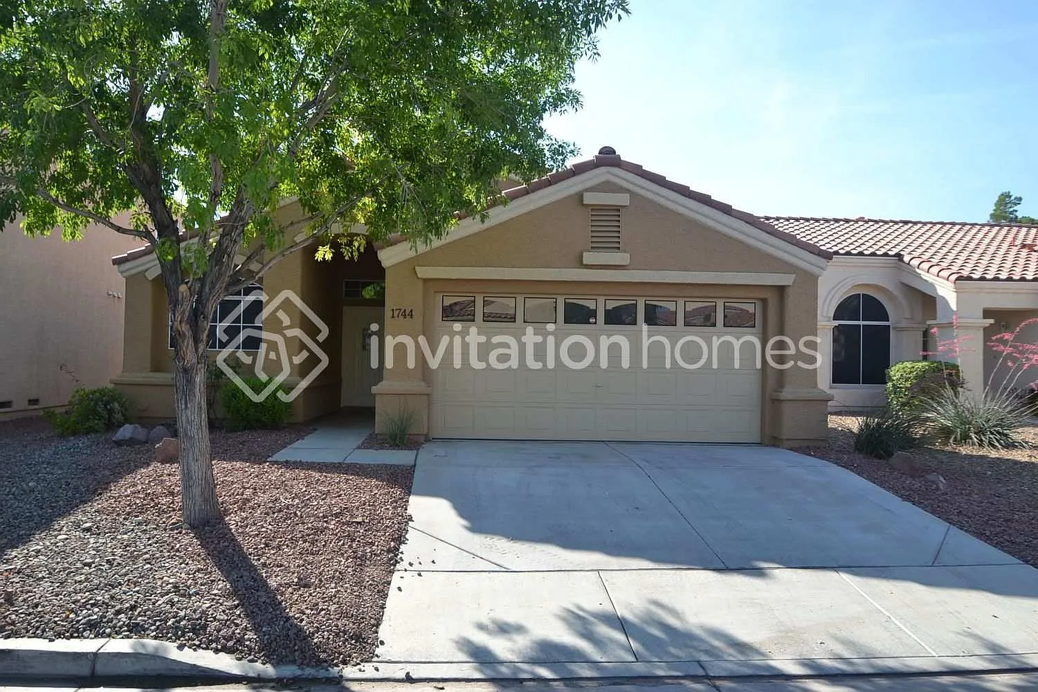 1744 Matador Way Las Vegas, NV 89128 — Photo 1