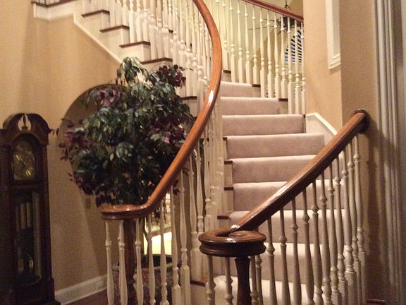 Curved staircase