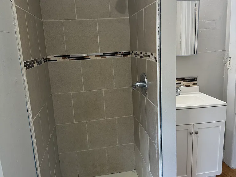 13 Spring St #3 — Photo 3