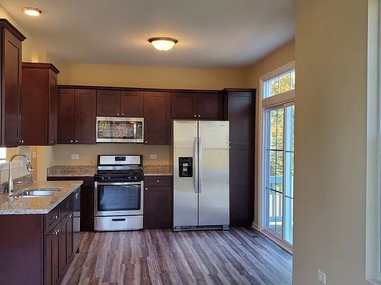 360 Tall Tree Ln — Photo 6