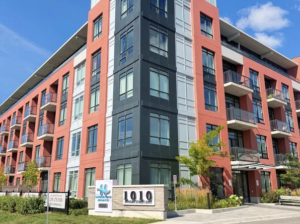 1010 Dundas St E, Whitby, ON