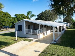 901 Dogwood Dr, Barefoot Bay, FL 32976